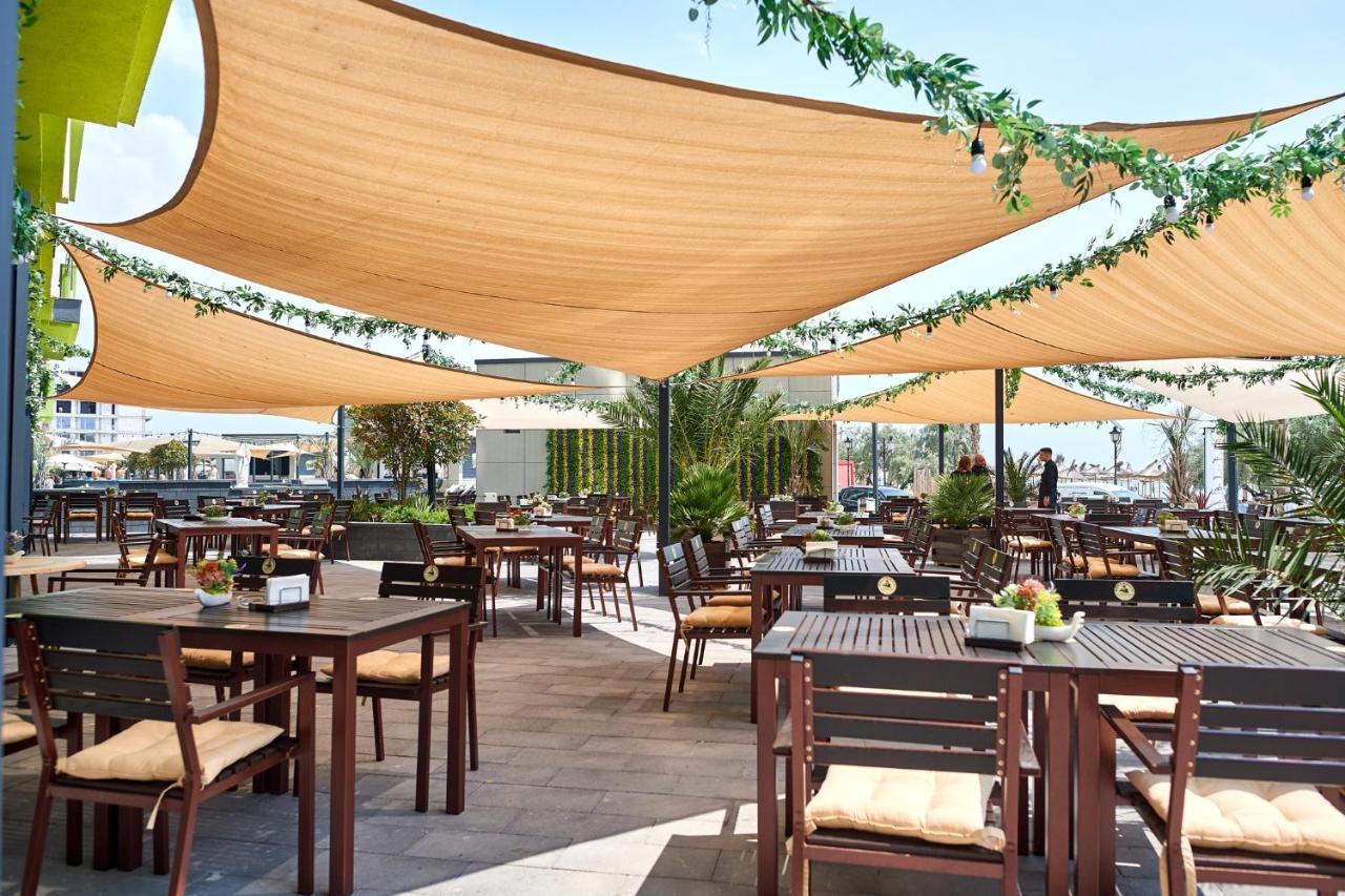 Ace Aparthotel Pool & Spa Mamaia Nord Нэводари Экстерьер фото