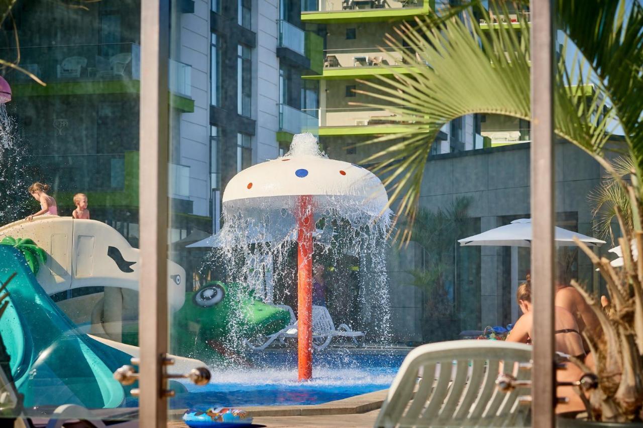 Ace Aparthotel Pool & Spa Mamaia Nord Нэводари Экстерьер фото